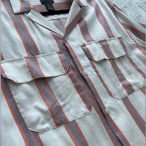 Men’s Short-Sleeve Striped Button Down - NWOT - Picture 3 of 3